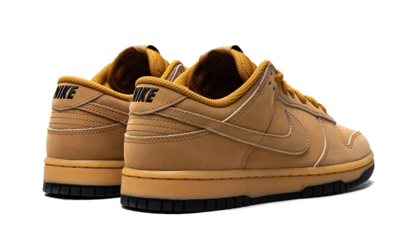 Nike Dunk Dunk Low Retro SE 'Wheat Gum'